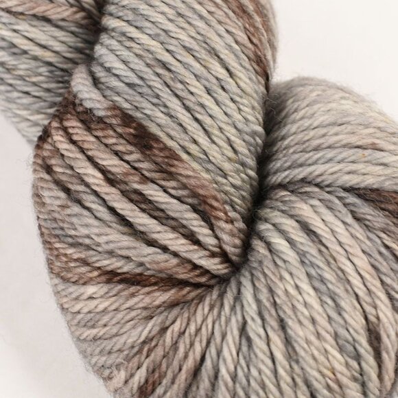 KRAEO Auntie Afghan Worsted Yarn SW Merino Hand-Dyed Flock Of Seagulls - Picture 2 of 3